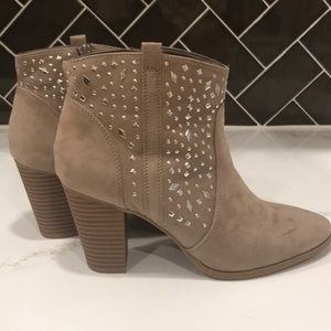 Short boot booties